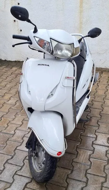 Honda Activa 2011 Model Singal Hand