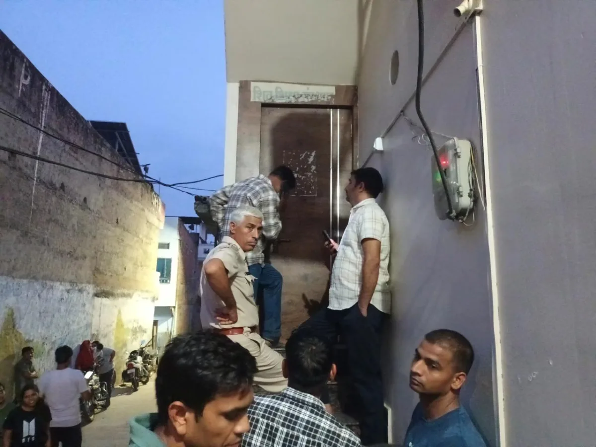 कपासन में पुलिस की ढाई घंटे तक कार्रवाई, इलाके में चर्चाओं का बाजार गर्म