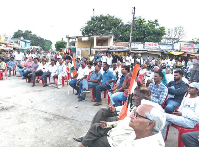 जावद में LED स्क्रीन पर हुआ ‘छात्रों की गूंज’ का लाइव प्रसारण, छात्रों ने शिक्षा और रोजगार के मुद्दों पर देखा संवाद