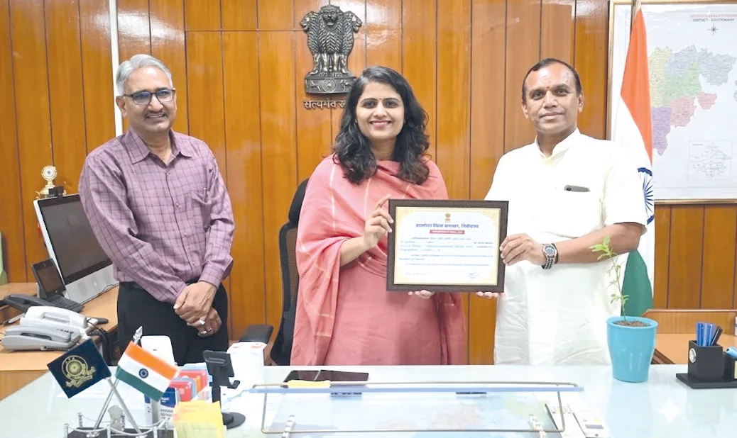 राजकीय विद्यालयों के विकास में सहयोग करने वाले भामाशाह सम्मानित