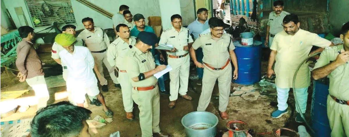 सुवासरा में नकली दूध-घी फैक्ट्री पर छापा, 96 किलो नकली घी समेत भारी मात्रा में सामग्री जब्त