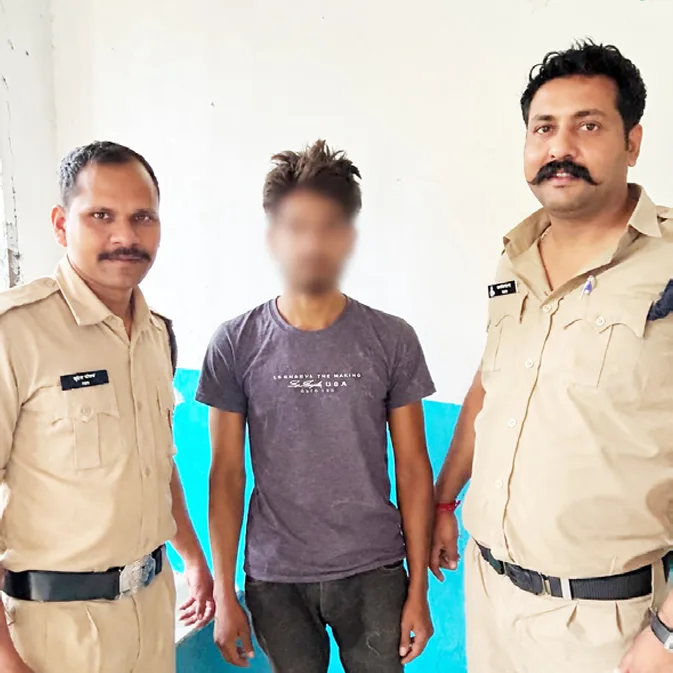 वाहन चोरी: के मामले में आरोपी गिरफ्तार, 4.5 लाख का माल बरामद
