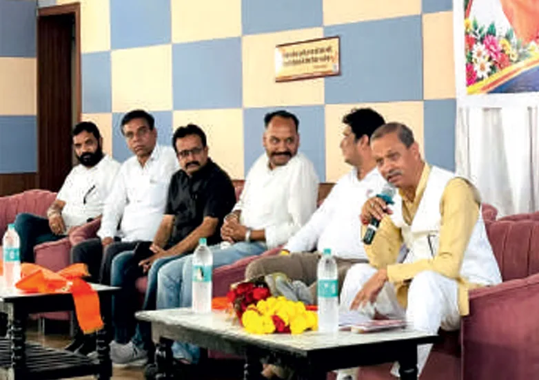 शिक्षक और विद्यार्थियों के बीच बेहतर संवाद से निखरेगा कौशल: ओमप्रकाश सकलेचा