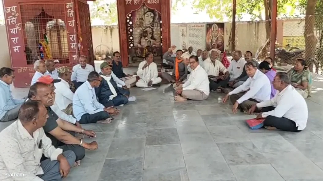 नीमच में प्रमुख पेंशनर्स एसोसिएशन ने मुख्यमंत्री को सौंपा 12 सूत्रीय मांगों का ज्ञापन: समाधान नहीं होने पर आंदोलन की चेतावनी